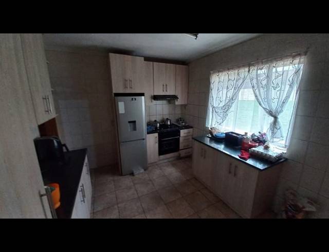 3 BEDROOM HOUSE FOR SALE IN KWAGGASRAND